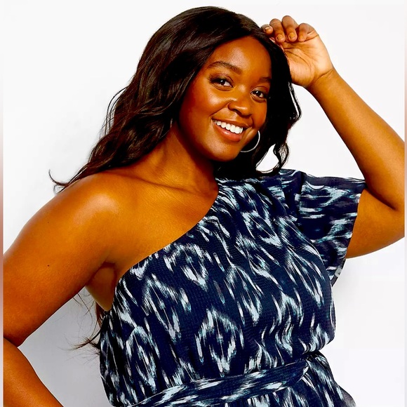 One-Shoulder Bubble-Sleeve Ikat Print Midi Dress - Picture 3 of 3